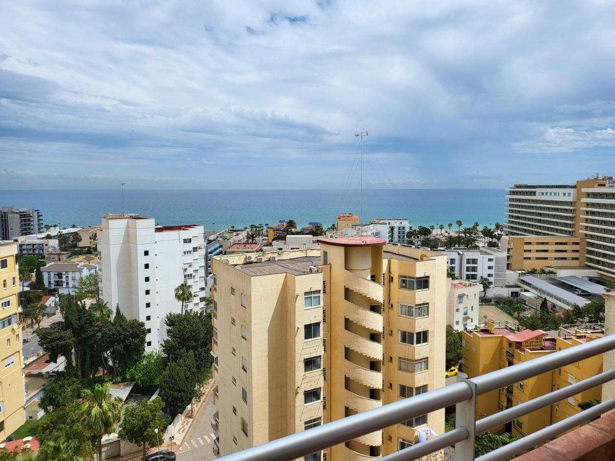 Vistas Azules -- Remodeled, Large Terrace, Spectacular Ocean Views And Beach Level Access Torremolinos Kültér fotó
